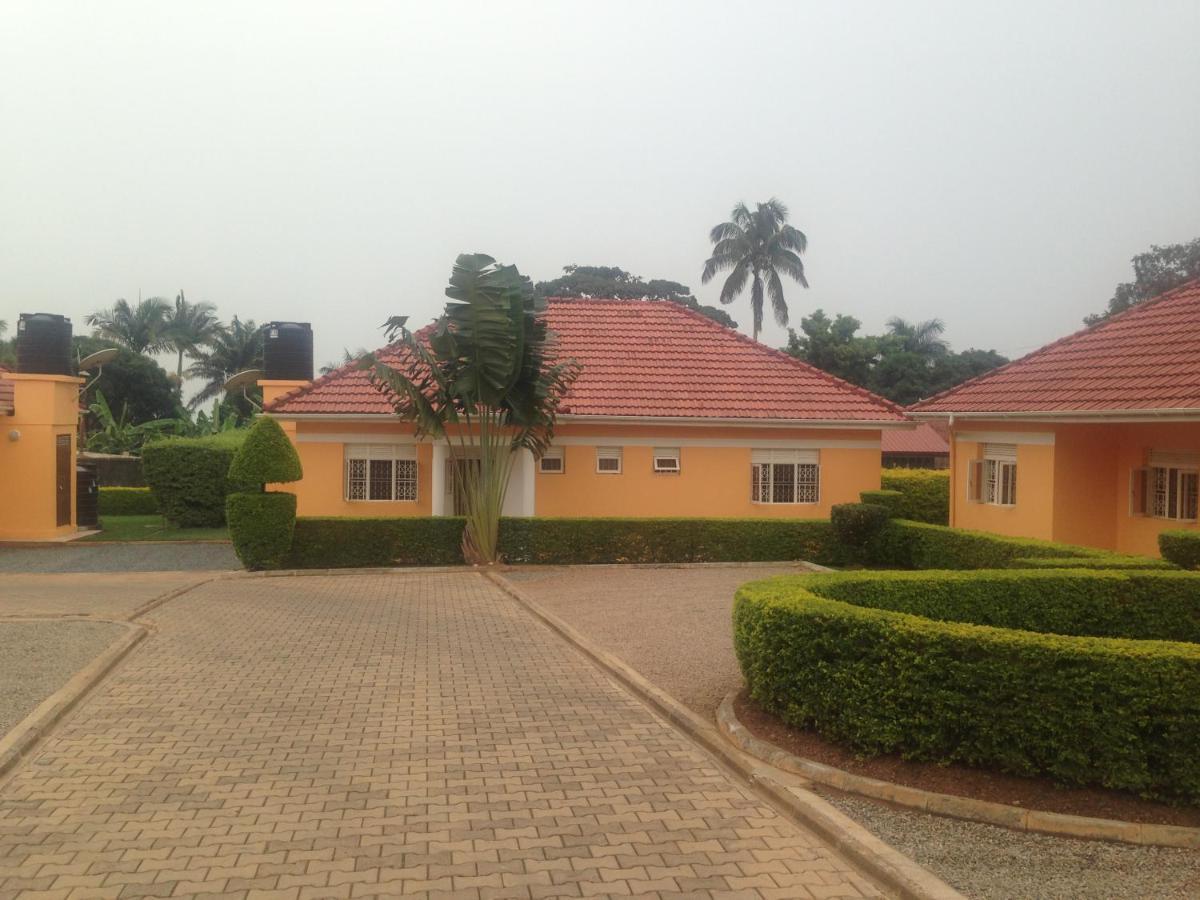 Corinya Serviced Apartments Entebbe Kültér fotó