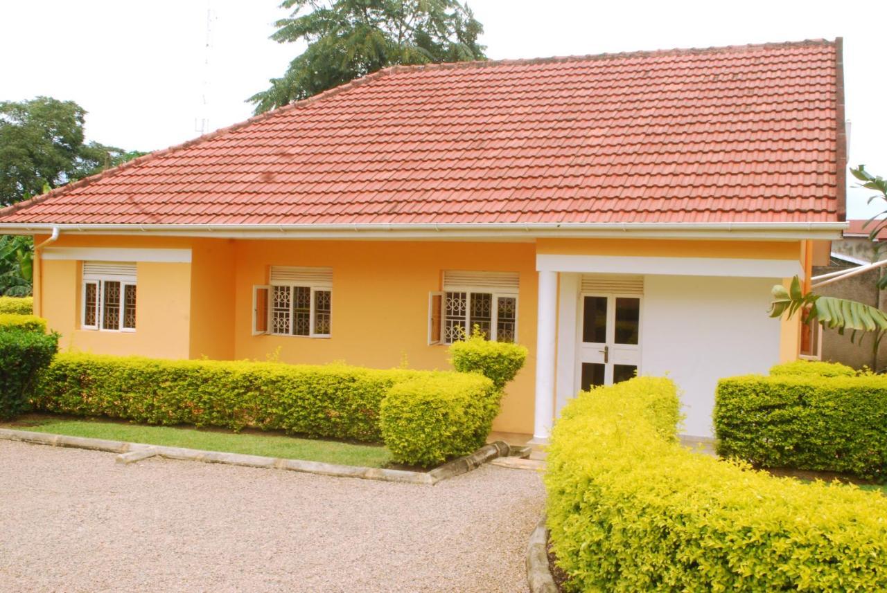 Corinya Serviced Apartments Entebbe Kültér fotó