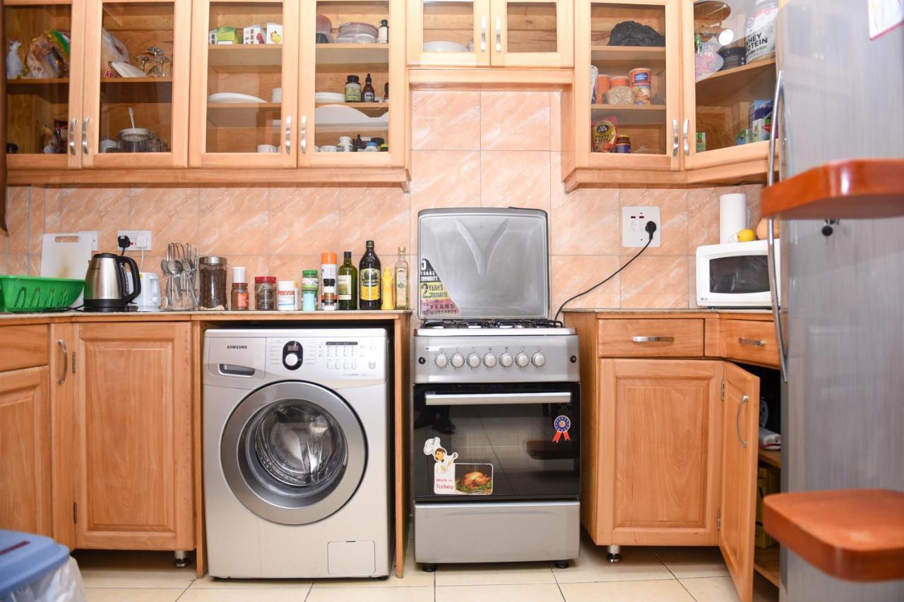 Corinya Serviced Apartments Entebbe Kültér fotó