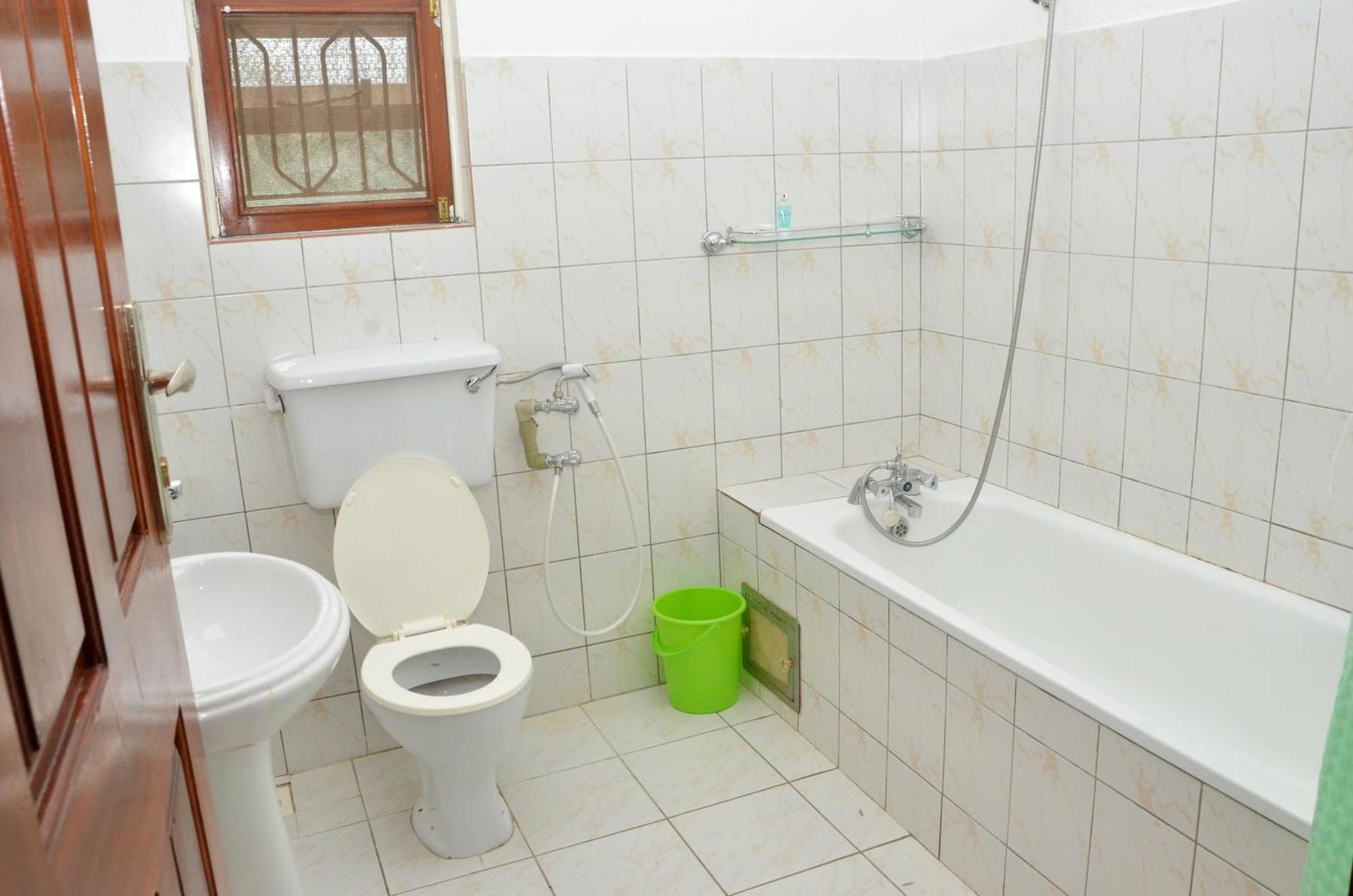 Corinya Serviced Apartments Entebbe Szoba fotó