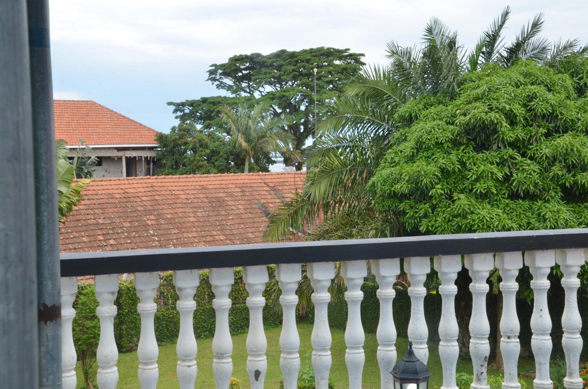 Corinya Serviced Apartments Entebbe Szoba fotó